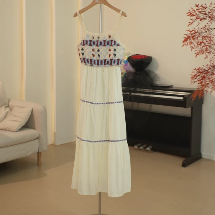 C14 ML系列时尚设计感拼接针织面料吊带连衣裙