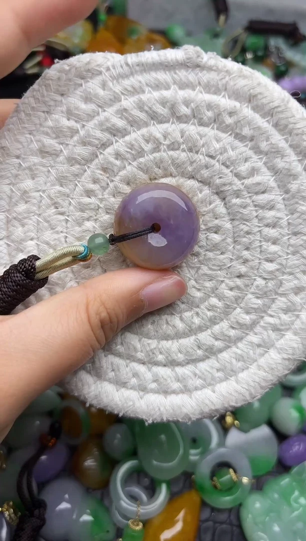 颈饰未镶嵌翡翠缅甸翡翠吊坠