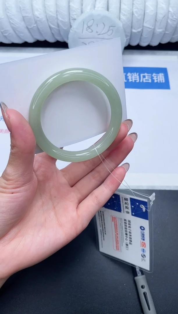 未镶嵌手镯石英质玉50-52.8DY