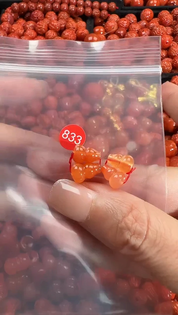 颈饰未镶嵌南红玛瑙1