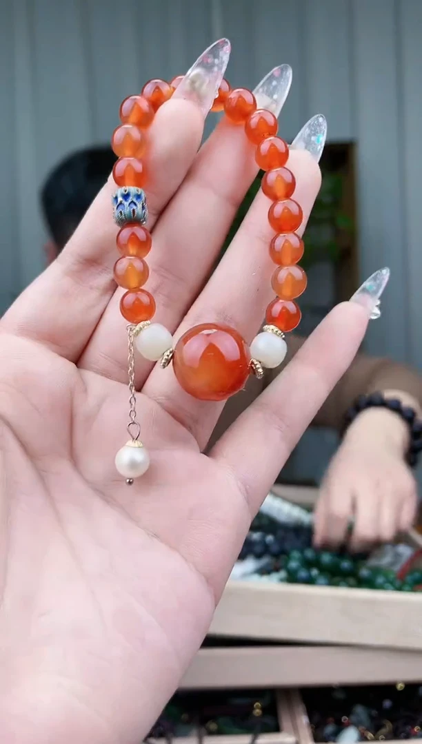 【闪购商品】玛瑙/玉髓手串未镶嵌拍一发一，多样性发货！