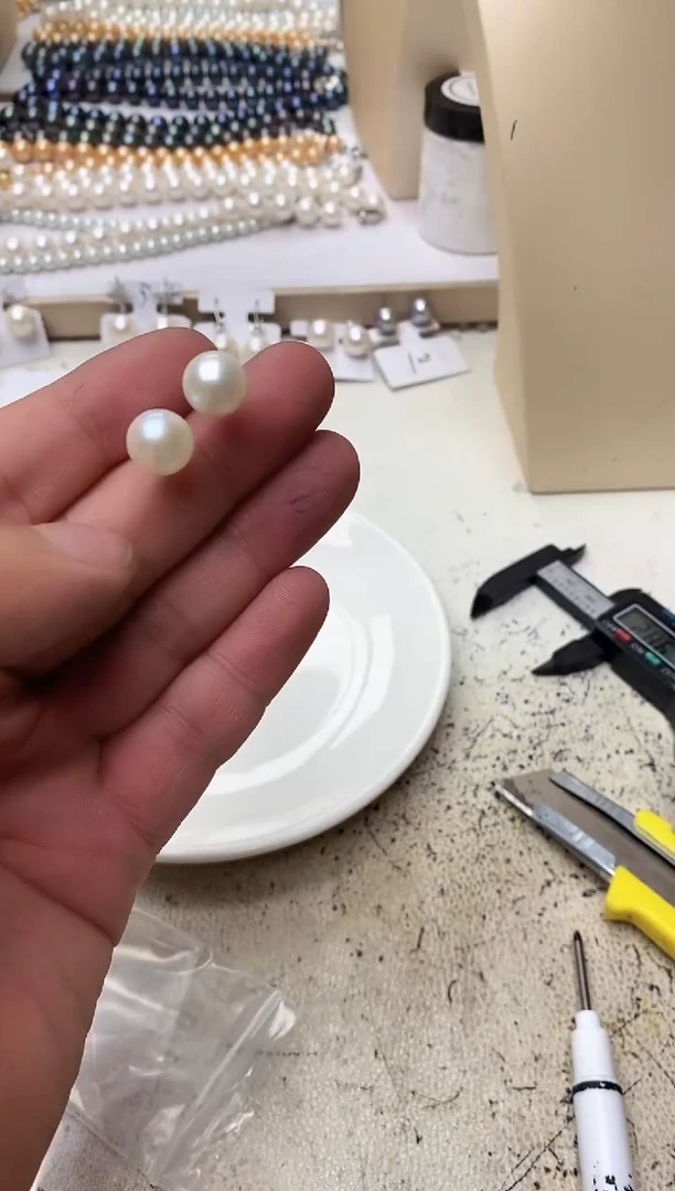 淡水珍珠未镶嵌颈饰1