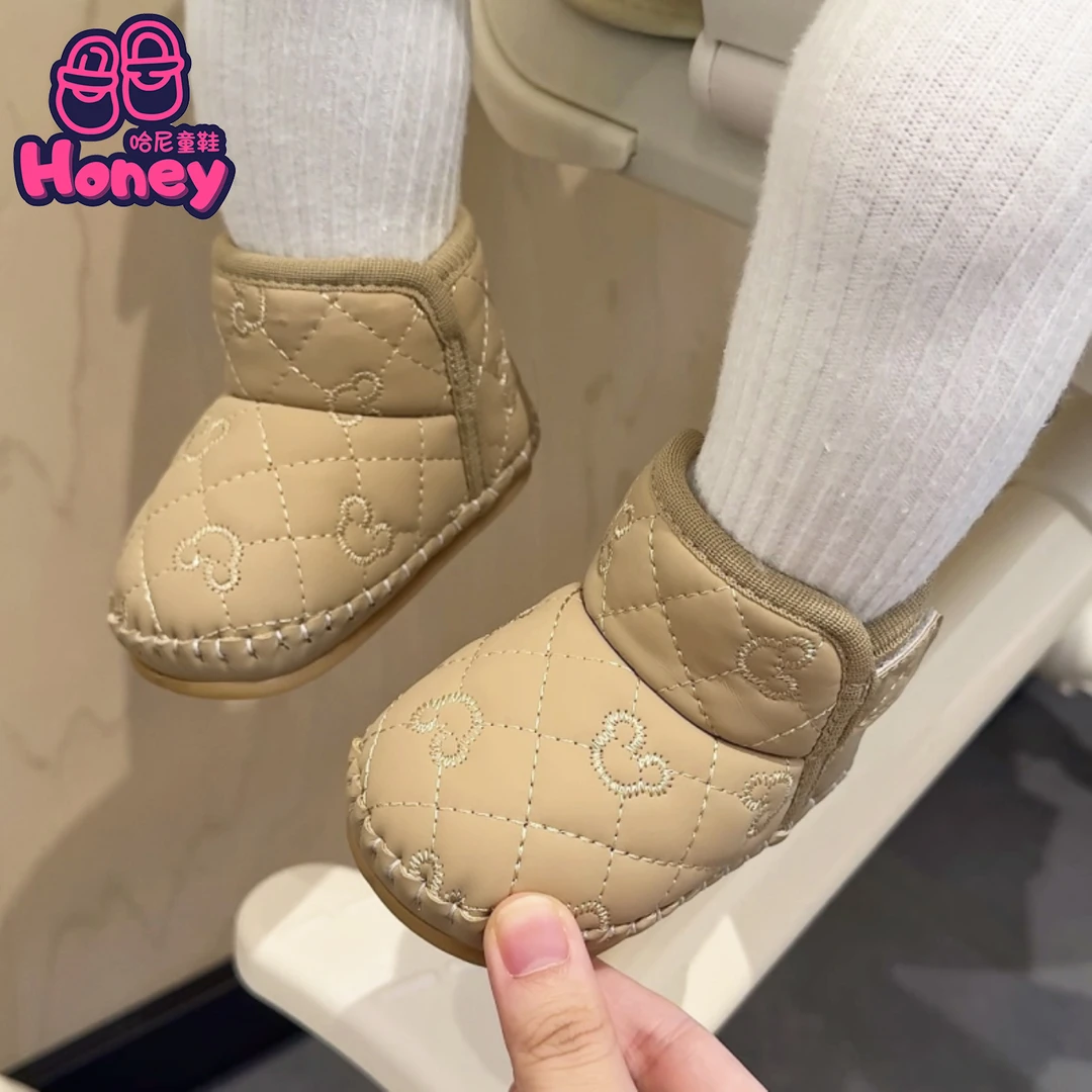 冬季婴儿鞋加绒加厚软底不掉0-1岁6到12个月男女宝宝保暖雪地靴