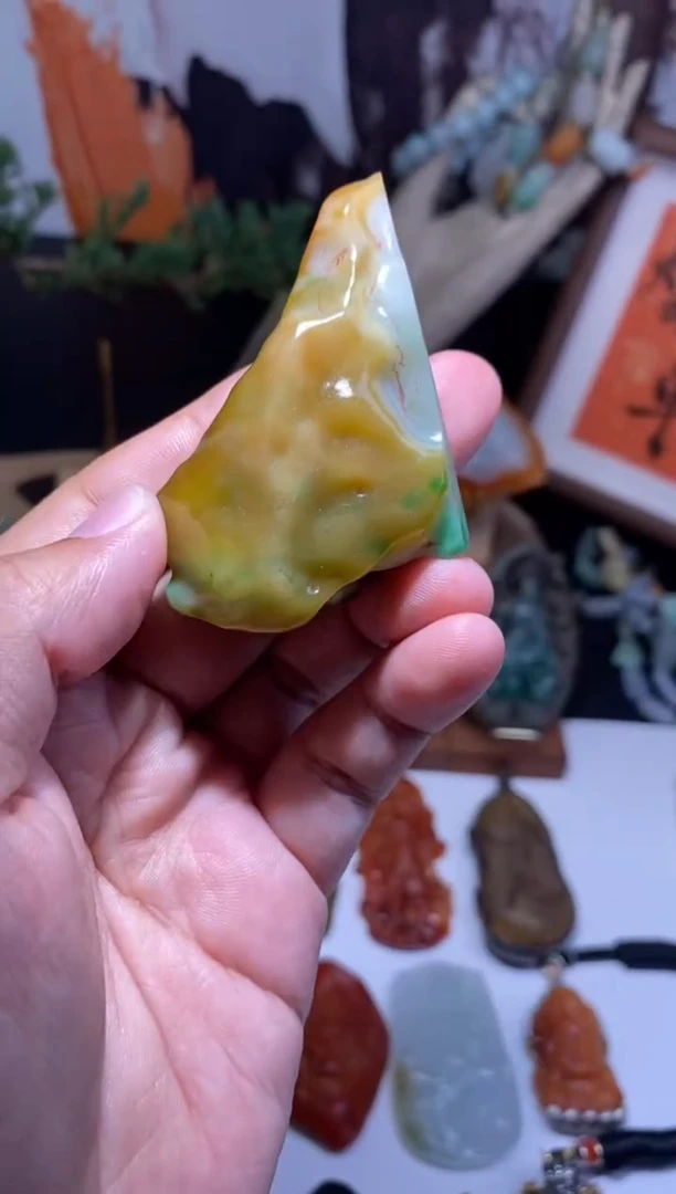 定制翡翠未镶嵌龘****鱻翡翠