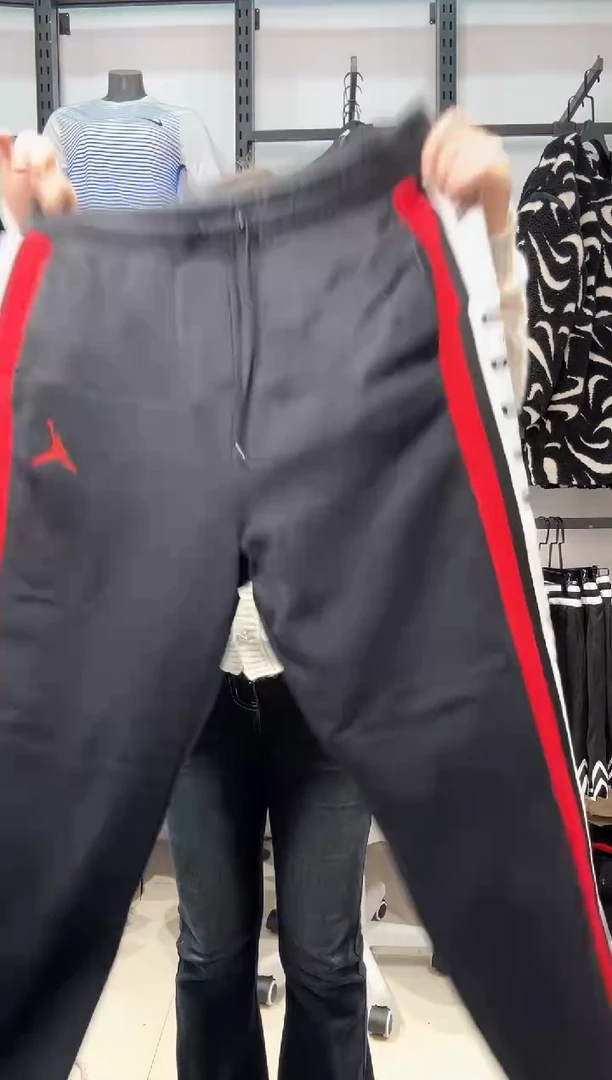 2640编码  瑕疵直播间过款为准 尺码175 L