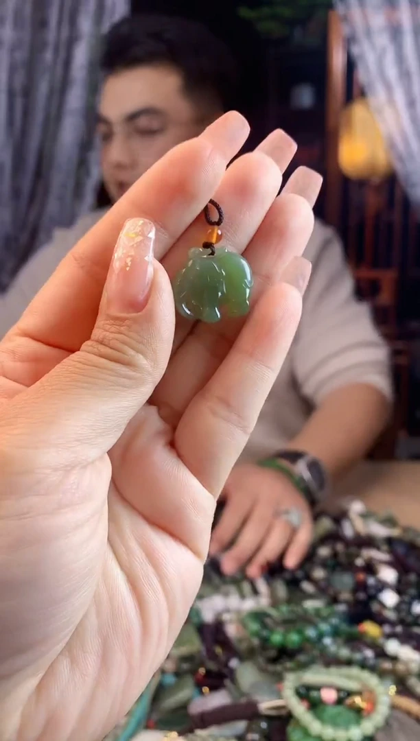 【闪购商品】和田玉挂件未镶嵌多样性发货拍一发一