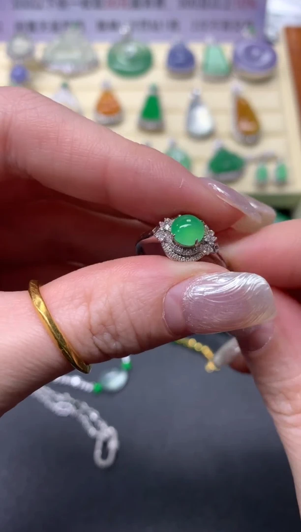 【闪购商品】翡翠戒指18K金镶嵌戒指|2500+250