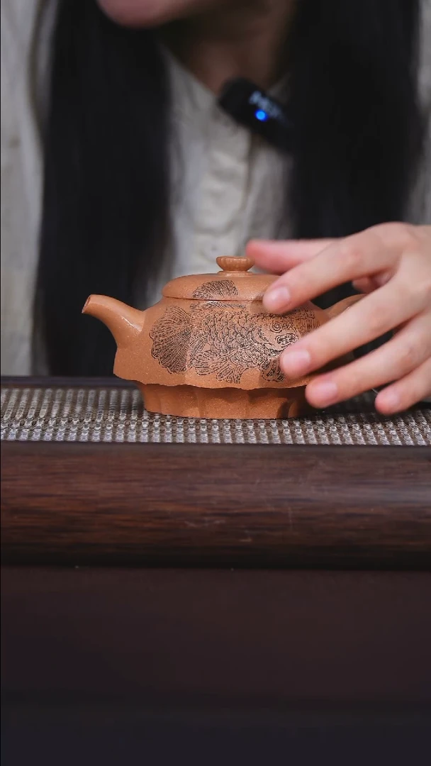 茶壶紫砂关注主播即可参与竞拍