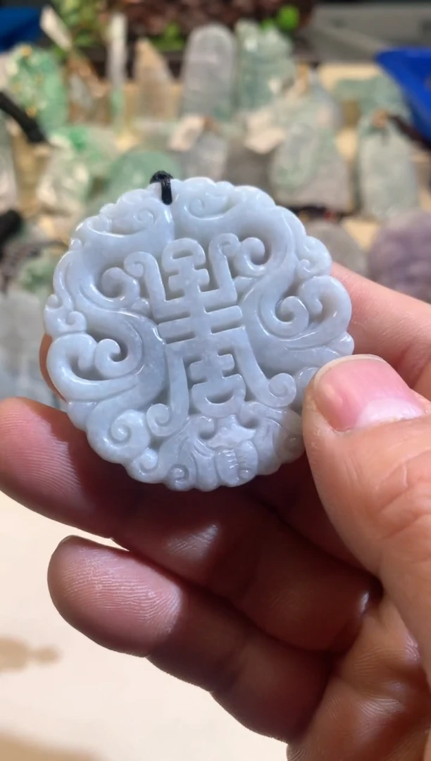 【闪购商品】翡翠颈饰未镶嵌02/10/112