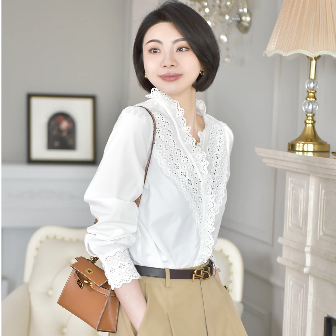 短视频VEE【芬妮旅程】新款25春季时尚百搭花边领长袖白色衬衫衬衣