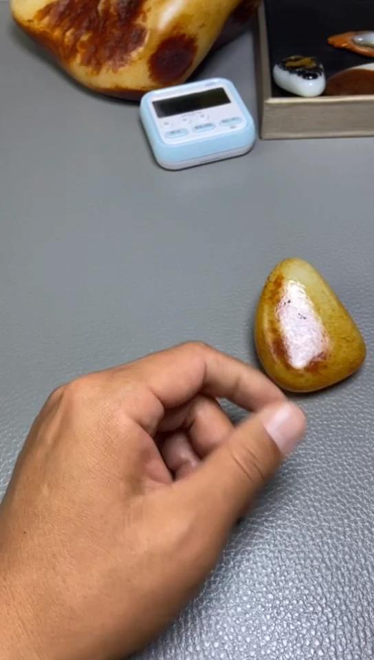 未镶嵌和田玉把件刘****.1