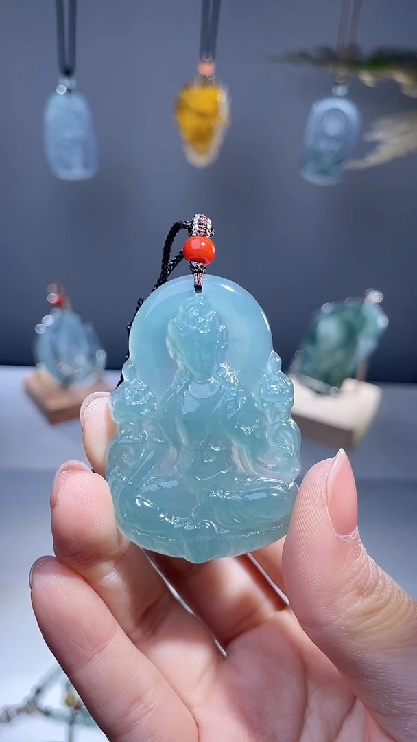 颈饰未镶嵌翡翠度母