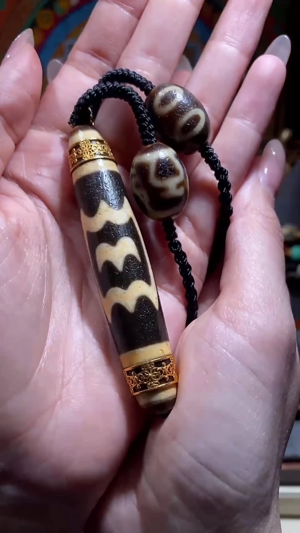 未镶嵌颈饰玛瑙/玉髓（覆膜）W00156-18K双大鹏多宝玛瑙竖款吊坠