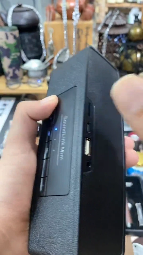 瓷片闪购商品  如图所示