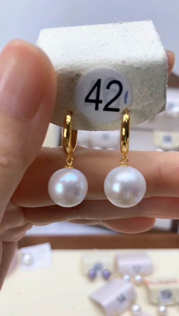 银S925镶嵌淡水珍珠耳饰耳钉