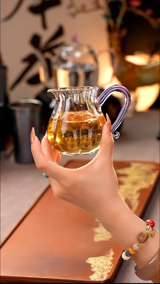 暗香疏影/蔓菱匀杯/浅紫