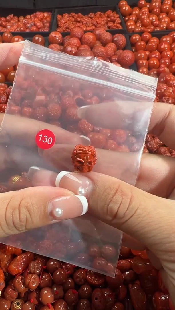 颈饰未镶嵌南红玛瑙2