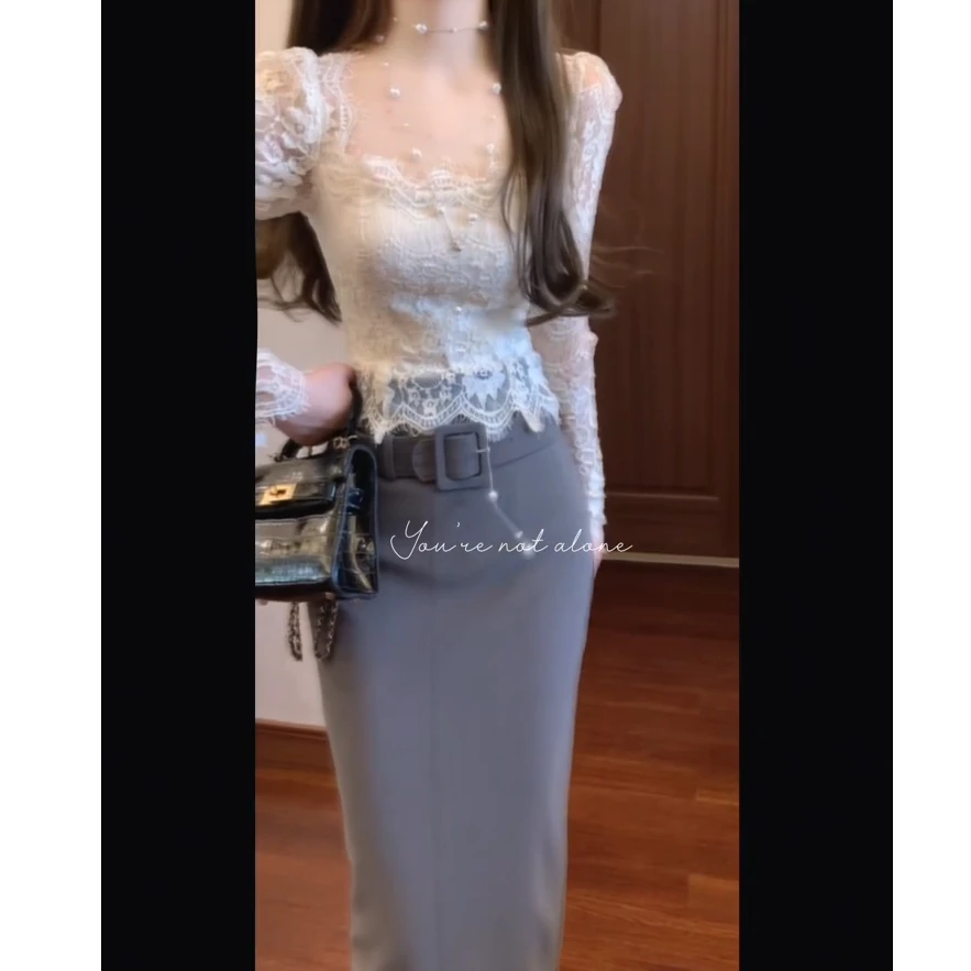 2025春季新款辣妹性感蕾丝打底衫长袖上衣搭高腰显瘦半身裙套装女