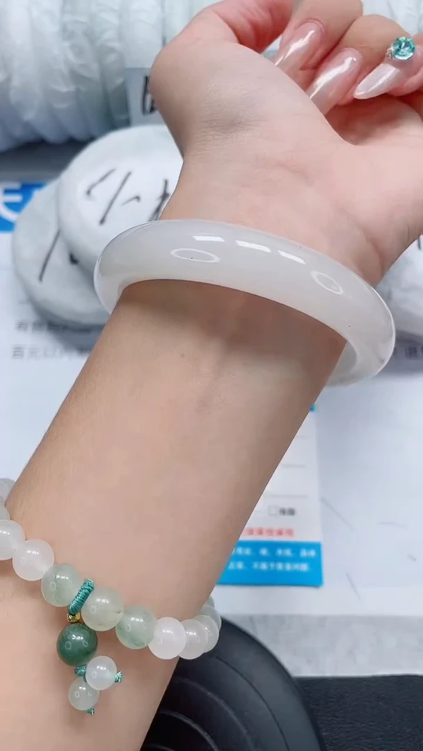未镶嵌手镯石英质玉121-60/61