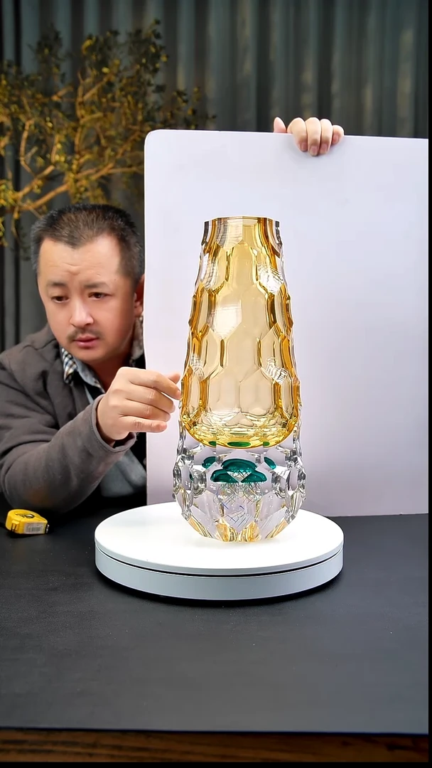 手工艺品琉璃T**?手工琉璃艺术装饰摆件