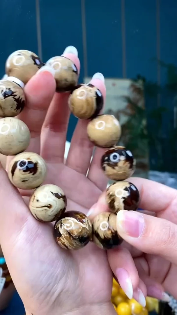 裸石琥珀未镶嵌1/2多样性发其一26