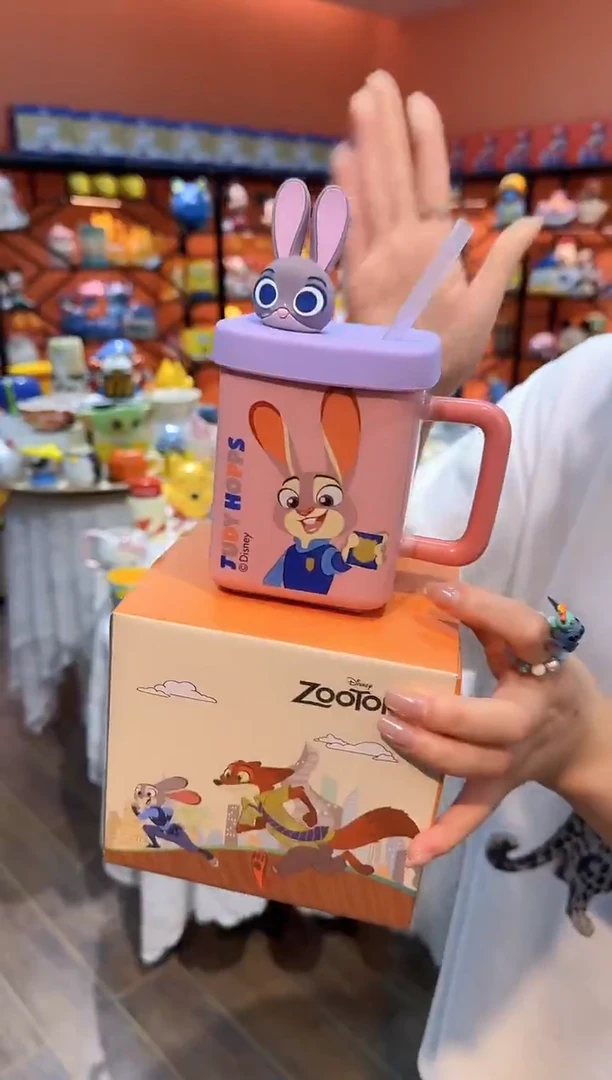 瓷片@@疯狂动物城兔子警官四方陶瓷吸管杯