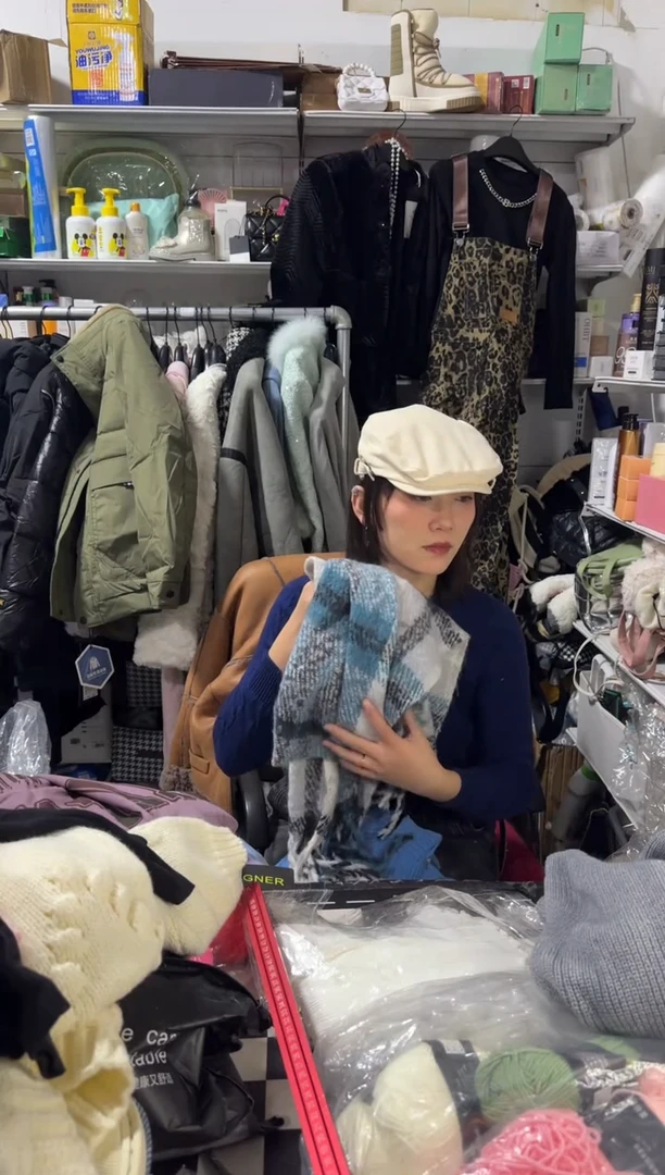 美丽诺羊毛随心随意拍格子围巾