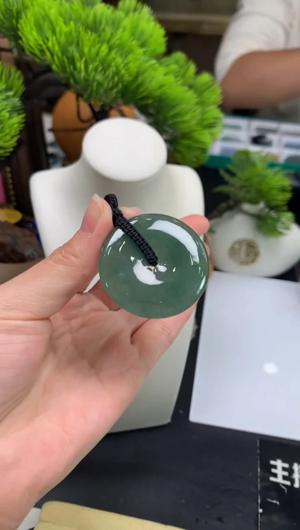 未镶嵌定制翡翠萌****?---110801