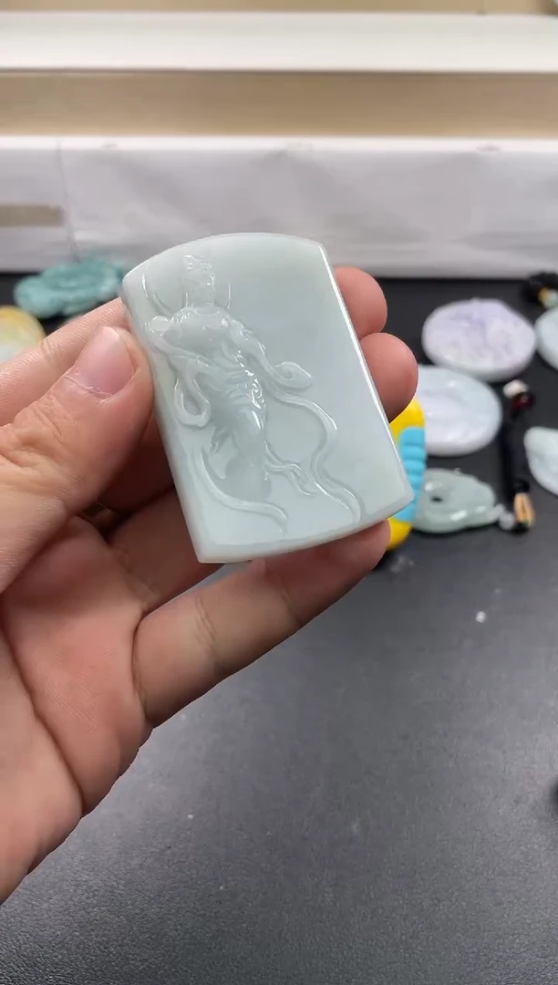 颈饰未镶嵌翡翠阿**车25/20/4444