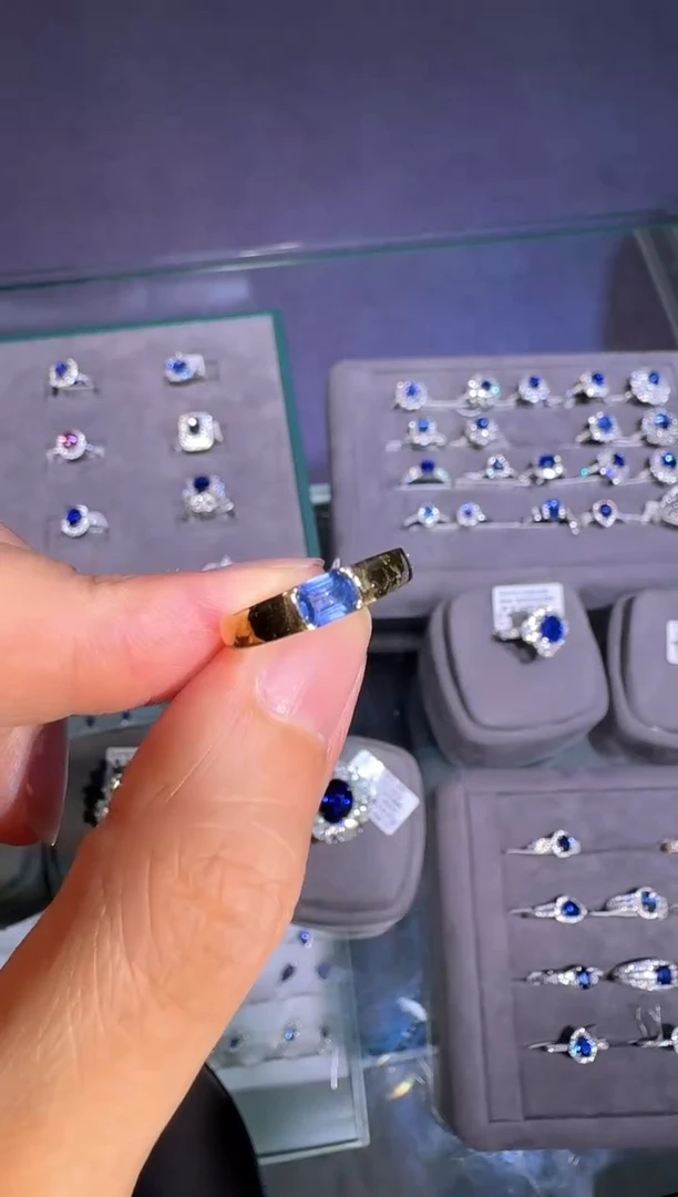 戒指蓝宝石18K金镶嵌【闪购】0.47ct/展会同步价