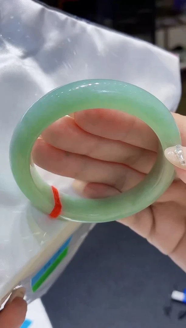 未镶嵌手镯翡翠翡翠手镯52