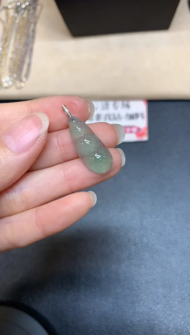 【闪购商品】翡翠颈饰18K金镶嵌【无鉴赏期