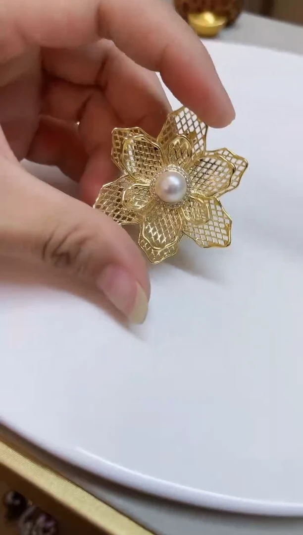 未镶嵌胸饰海水珍珠7mm