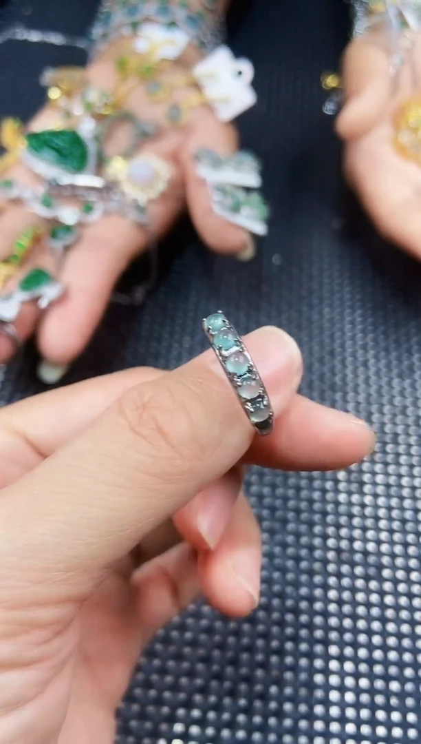 翡翠戒指未镶嵌1111111111