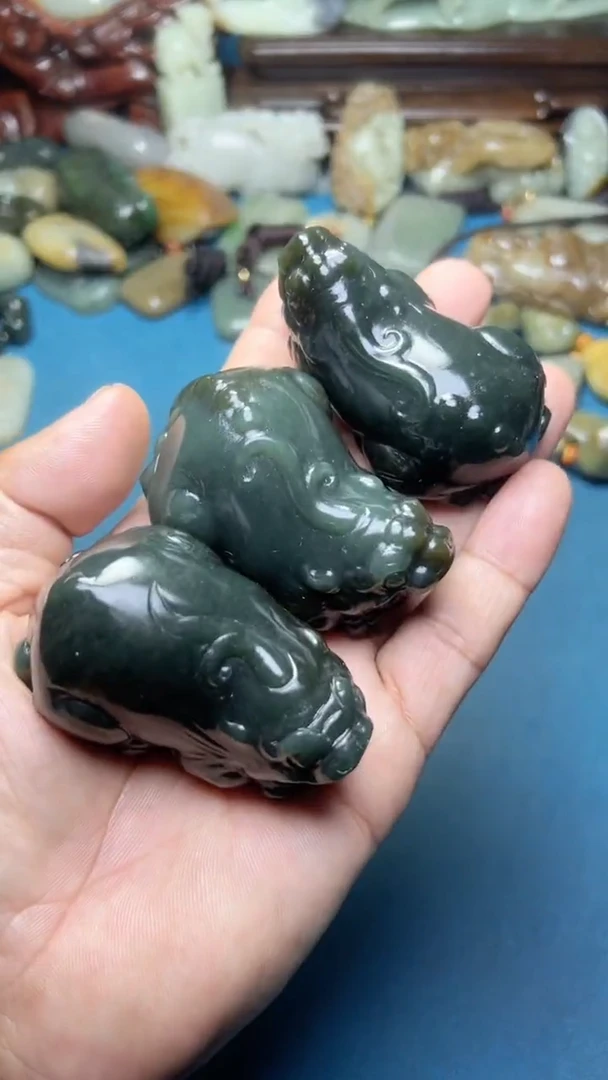 和田玉未镶嵌把件3