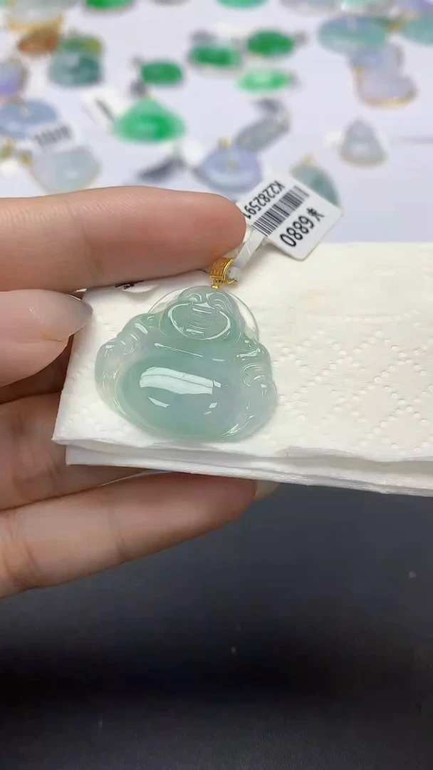 翡翠18K金镶嵌颈饰天然缅甸a货翡翠