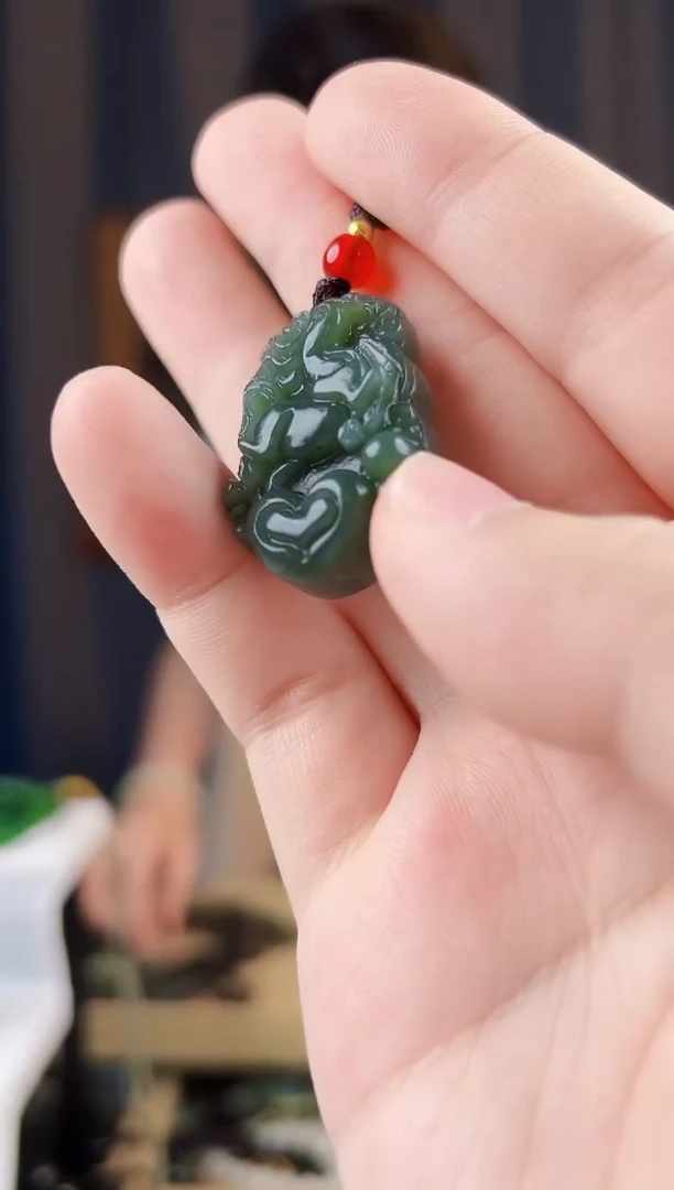 颈饰未镶嵌和田玉拍一发一，多样性发货