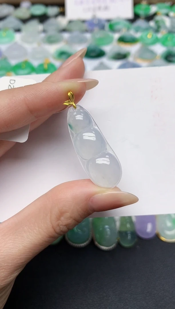 颈饰18K金镶嵌翡翠天然缅甸A货翡翠百元以上9元证书费自理