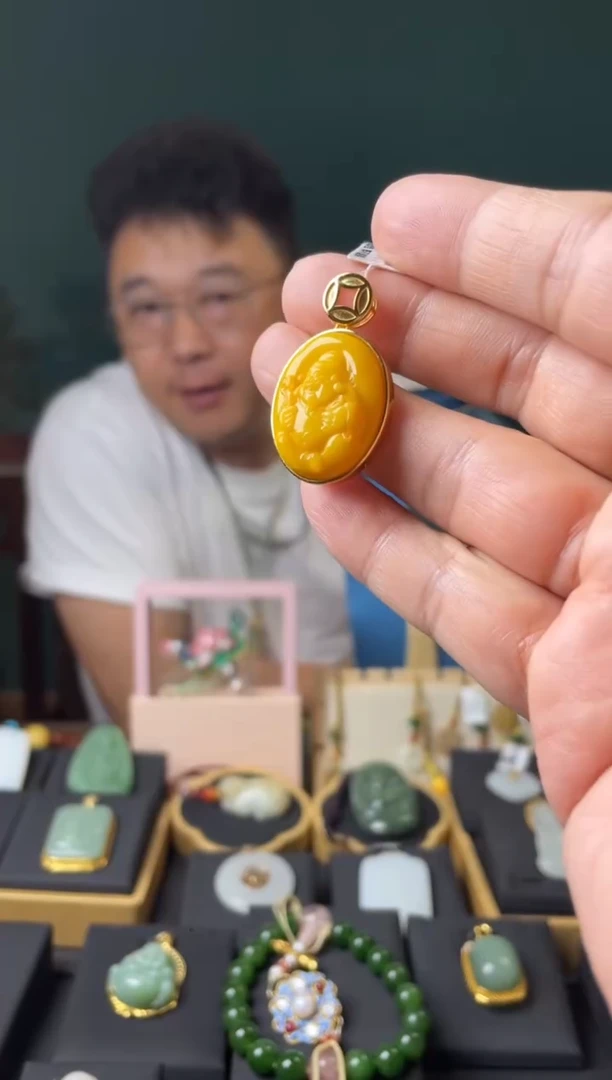 手串琥珀未镶嵌琥珀手串（多样性发一）