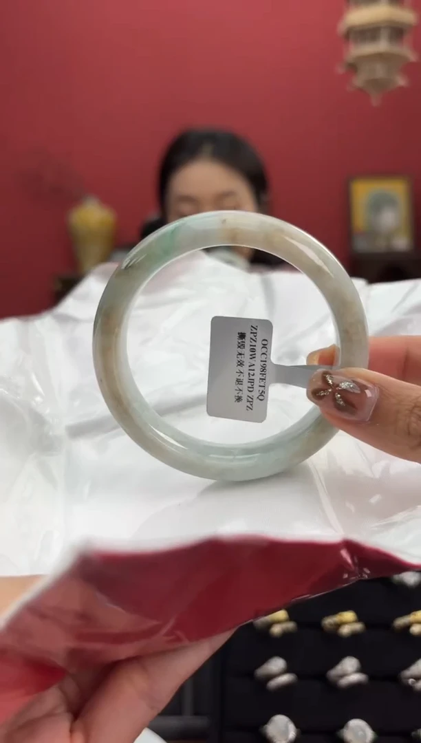 【闪购商品】翡翠手镯未镶嵌2手镯