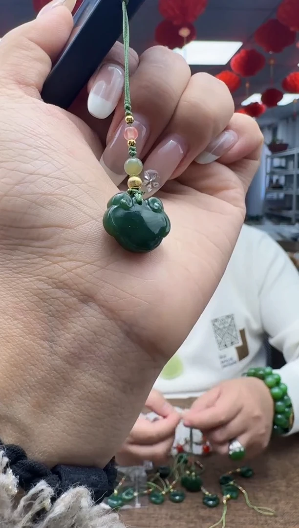 颈饰未镶嵌和田玉拍一发一，多样性发货