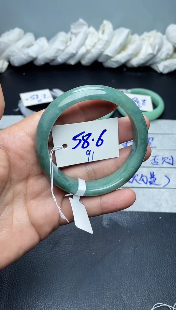 未镶嵌手镯翡翠91