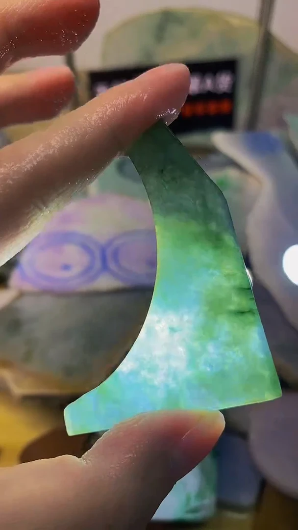 翡翠裸石天然A货缅甸翡翠高品质边角料164