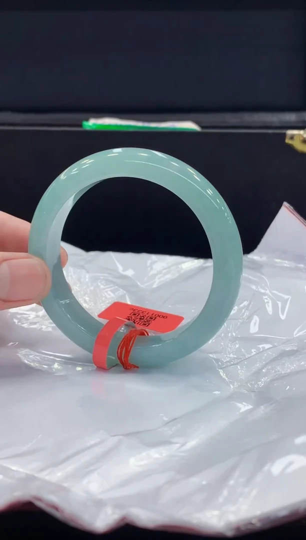 未镶嵌手镯翡翠翡翠手镯