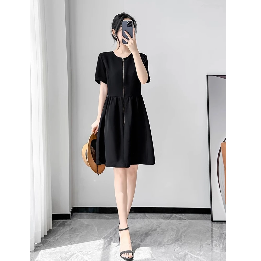 2025夏季新款法式高级感时尚气质显瘦连衣裙短袖中长款小黑裙子女