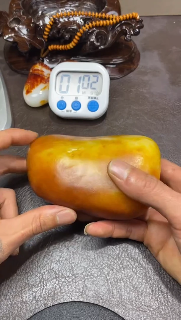 未镶嵌和田玉摆件云****.和田玉