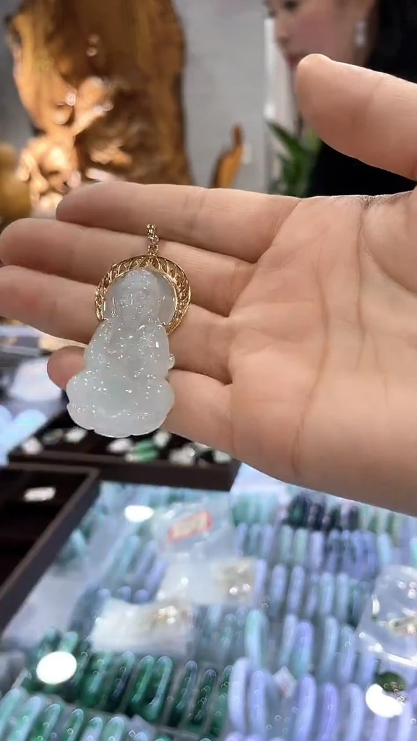 吊坠(不含链)18K金镶嵌翡翠99