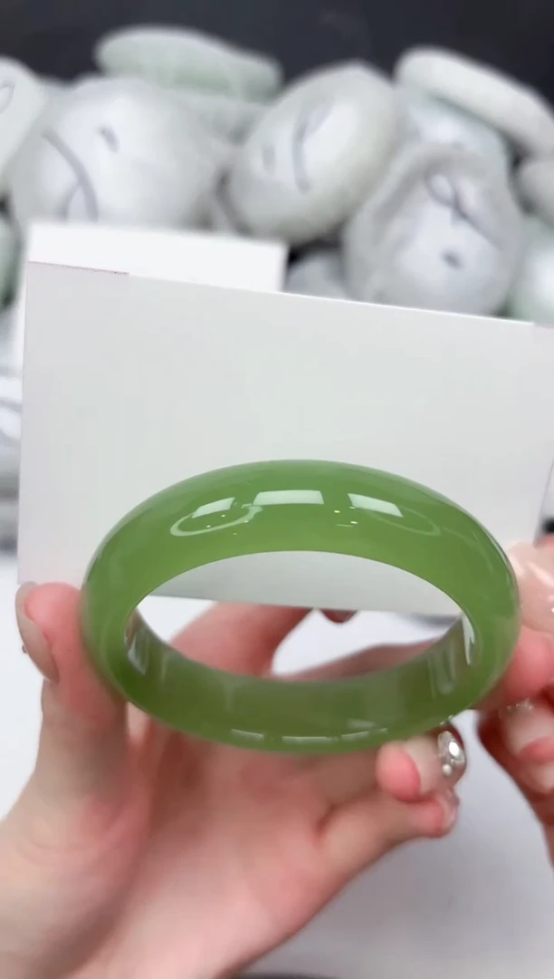 未镶嵌手镯石英质玉259-54.5