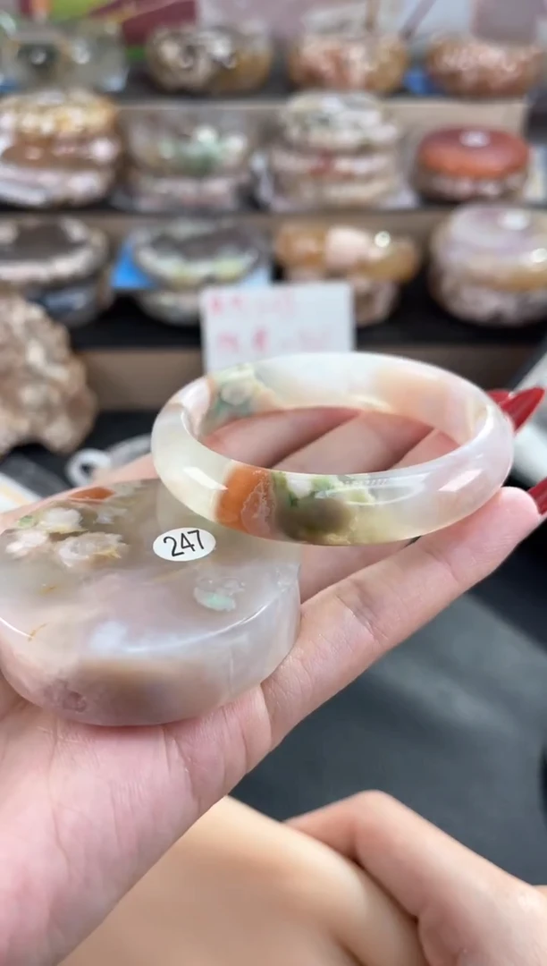 未镶嵌手镯石英质玉53