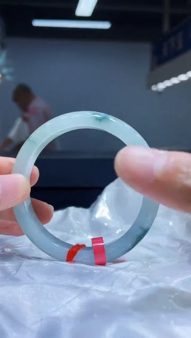 未镶嵌手镯翡翠3